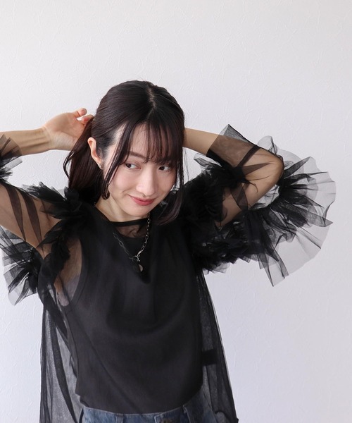 Three Four Time(スリーフォータイム)の「スリーブフリルチュールブラウス(シャツ/ブラウス・レディース・アイボリー/ブラック・FREE)」の15枚目の写真