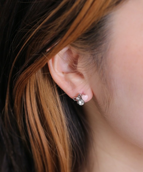Peony(ピオニー)の「【Peony/ピオニー】/ハート リボン ビジューピアス(ピアス(両耳用)・レディース・シルバー系1/ゴールド系2/ゴールド系4/シルバー系3/ゴールド系1/ゴールド系3/シルバー系4/シルバー系2・FREE)」の11枚目の写真