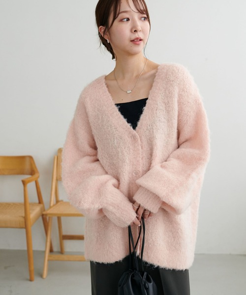 DISCOAT(ディスコート)の「【WEB限定】MIXブークレシャギー配色Vネックカーディガン(カーディガン/ボレロ・レディース・ブルー/ライトベージュ/チャコールグレー/マスタード/グレー/ピンク/グレイッシュベージュ/アイボリー/グレー系その他/ブラウン/グレー系その他4/ゴールド/ネイビー/ダークブルー/ブルー系その他・MEDIUM)」の14枚目の写真