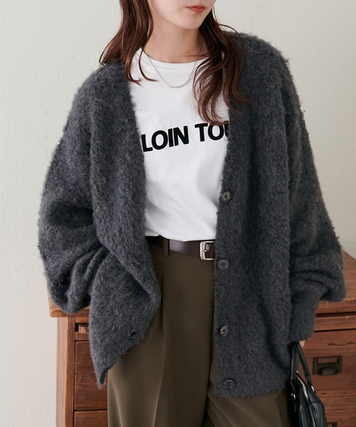 DISCOAT(ディスコート)の「【WEB限定】MIXブークレシャギー配色Vネックカーディガン(カーディガン/ボレロ・レディース・ブルー/ライトベージュ/チャコールグレー/マスタード/グレー/ピンク/グレイッシュベージュ/アイボリー/グレー系その他/ブラウン/グレー系その他4/ゴールド/ネイビー/ダークブルー/ブルー系その他・MEDIUM)」の19枚目の写真