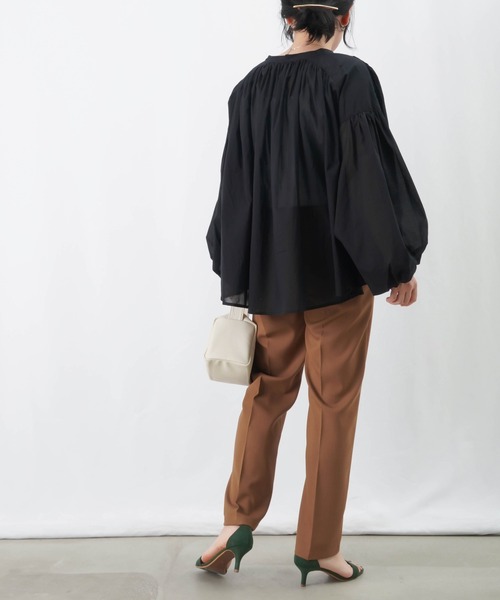 希少✨【STUDIOUS】長袖レザーシャツ 羊革 ブラック size2 希少✨【STUDIOUS】長袖レザーシャツ 羊革 ブラック size2 TOPS