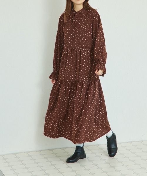 pairmanon（ペアマノン）の「【リンクコーデ】【ママサイズ】スタンドカラー ティアードワンピース（ワンピース・レディース・ブラック系その他/ブラック/ブラウン系その他・FREE）」の3枚目の写真