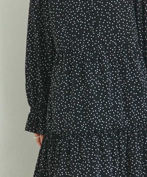 pairmanon（ペアマノン）の「【リンクコーデ】【ママサイズ】スタンドカラー ティアードワンピース（ワンピース・レディース・ブラック系その他/ブラック/ブラウン系その他・FREE）」の5枚目の写真