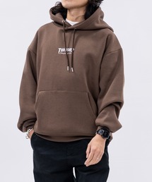 【at】〔THRASHER/スラッシャー〕裏起毛 ワンポイントロゴ刺繍 ボクシーフィット パーカー