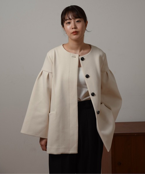 I_am（アイアム）の「no collar sleeve flare jacket / ノー