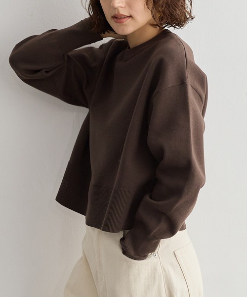 for/c（フォーシー）の「[新色追加]スウェットライクショート丈ニットプルオーバー【サスティナブル】（ニット/セーター・レディース・グレー/ネイビー/ライトベージュ/ブラック/オフホワイト/イエロー/ブラウン/レッド/ピンク・L/M/LL）」の14枚目の写真