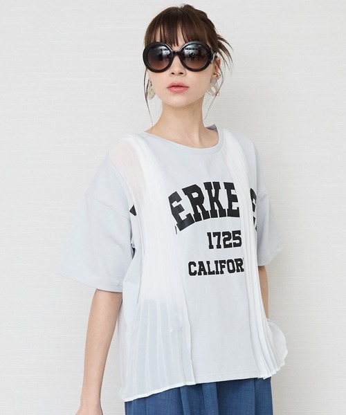 JETSET SOLO PLUS (ジェットセットソロプラス)の「【FONT LAB】プリーツリメイク ロゴTシャツ(Tシャツ/カットソー・レディース・オフホワイト/ブラック/ライトグレー・FREE)」の1枚目の写真