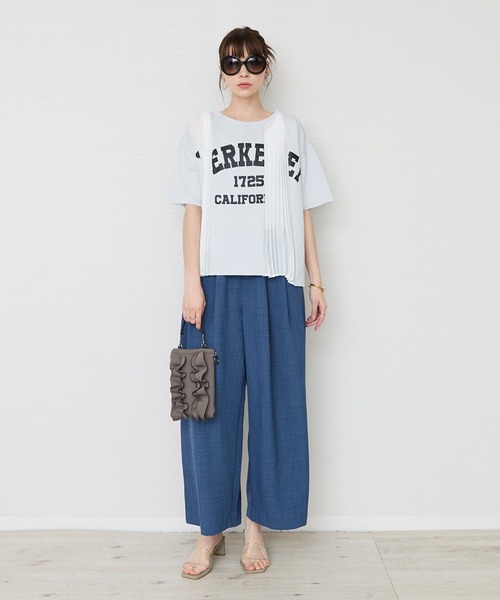 JETSET SOLO PLUS (ジェットセットソロプラス)の「【FONT LAB】プリーツリメイク ロゴTシャツ(Tシャツ/カットソー・レディース・オフホワイト/ブラック/ライトグレー・FREE)」の8枚目の写真