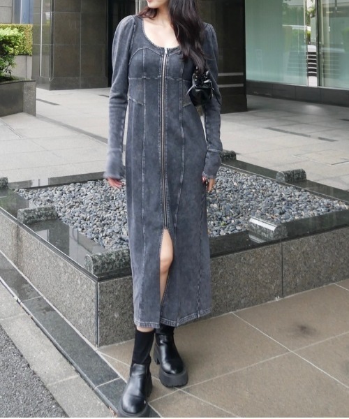 rienda リエンダ (限定 )ベルト付きデニムタイトワンピース M 美品 rienda リエンダ (限定 )ベルト付きデニムタイトワンピース M 美