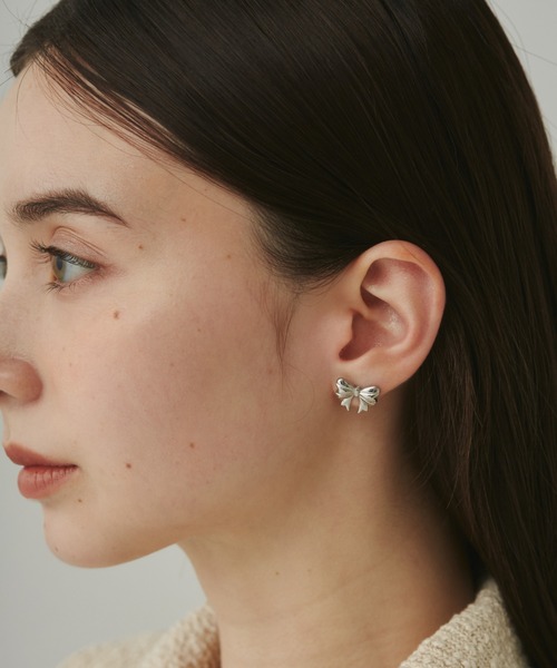 【大人の甘さが素敵♪】CHANEL  レザー リボン  ピアス org.jpg