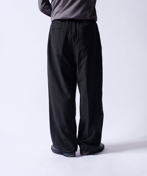 Lui's（ルイス）の「キュプラ混イージーワイドパンツ（その他パンツ・メンズ・ネイビー/チャコールグレー/ブラック・S/M）」の6枚目の写真