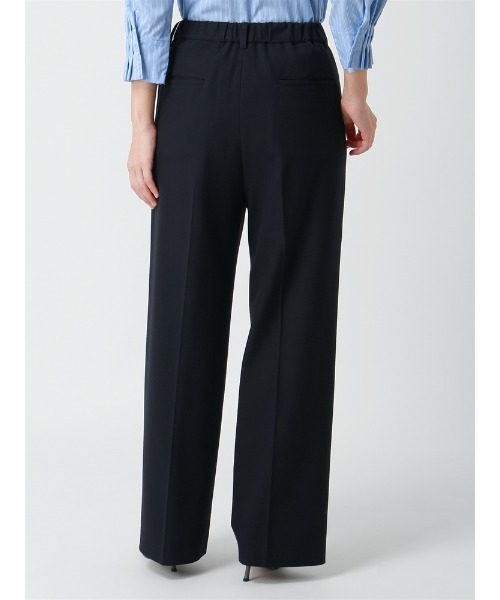 SUIT SQUARE（スーツスクエア）の「ピンタックワイドストレートパンツ  ハンドウォッシュ  2WAYストレッチ  抗菌  消臭  無地（スーツパンツ・レディース・ネイビー・36(7号)/38(9号)/40(11号)）」の4枚目の写真