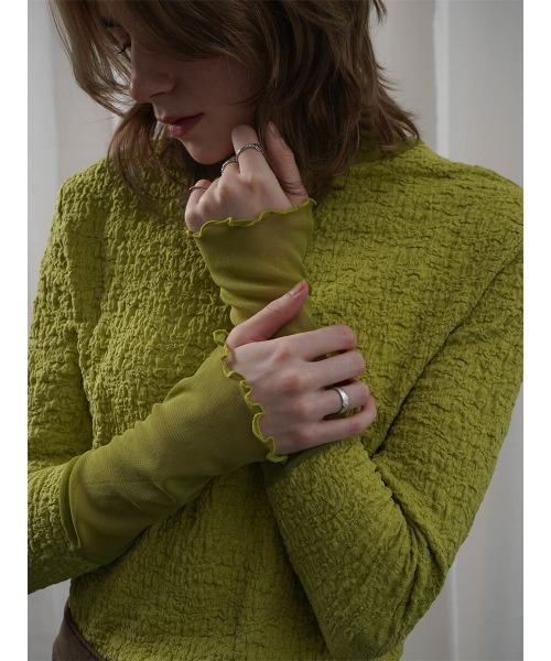 :ETHROF(イーサオブ)の「SHEER LAYERED TOPS(Tシャツ/カットソー・レディース・ベージュ系その他3/オフホワイト/ブラック・FREE)」の4枚目の写真