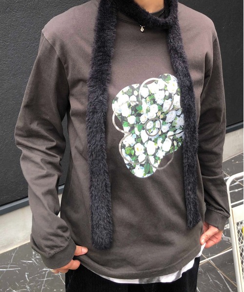 Casselini(キャセリーニ)の「Casselini(キャセリーニ)フラワープリントロンT(Tシャツ/カットソー・レディース・ブラック/ホワイト・FREE)」の1枚目の写真