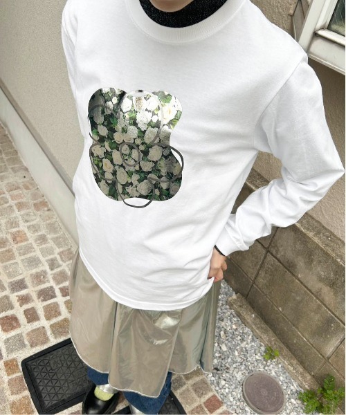 Casselini(キャセリーニ)の「Casselini(キャセリーニ)フラワープリントロンT(Tシャツ/カットソー・レディース・ブラック/ホワイト・FREE)」の9枚目の写真
