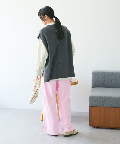 CRAFT STANDARD BOUTIQUE(クラフトスタンダードブティック)の「とてもちクルーネックバックボタンベスト(ベスト・レディース・グレー系その他2/レッド/アイボリー/ブラック・FREE)」の16枚目の写真