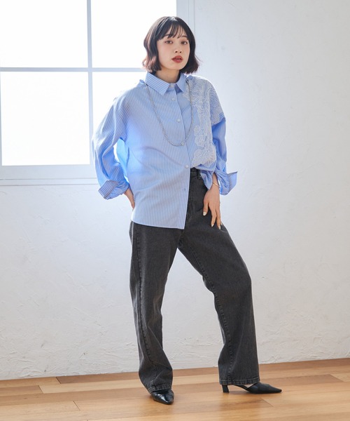 Remind me and forever(リマインドミーアンドフォーエバー)の「デニムストレートパンツ(デニムパンツ・レディース・ブラック/インディゴブルー/ブルー・MEDIUM)」の4枚目の写真