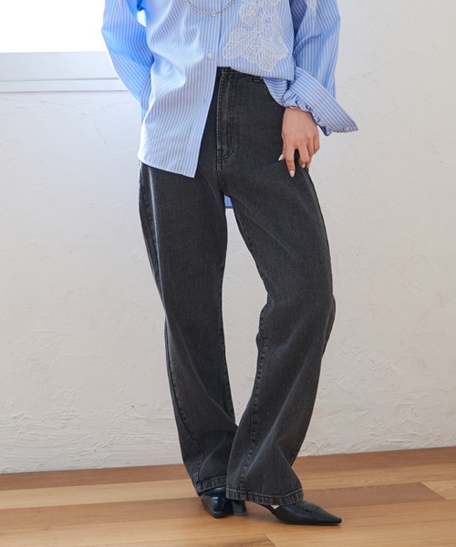 Remind me and forever(リマインドミーアンドフォーエバー)の「デニムストレートパンツ(デニムパンツ・レディース・ブラック/インディゴブルー/ブルー・MEDIUM)」の16枚目の写真