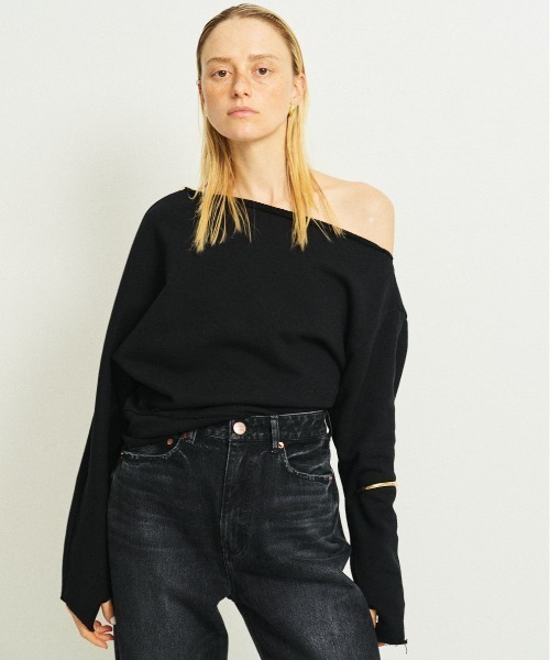 Rouge vif（ルージュヴィフ）の「オフショルスウェットプルオーバー（Tシャツ/カットソー・レディース・グレー/ブラック・フリー）」の4枚目の写真