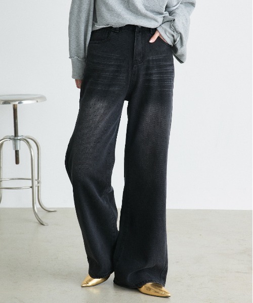 ad thie(アドティエ)の「【ZOZO限定】ウォッシュ加工 ストレートデニム(デニムパンツ・レディース・ブラック・MEDIUM/SMALL)」の22枚目の写真