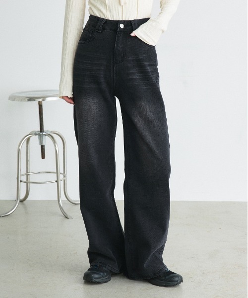 ad thie(アドティエ)の「【ZOZO限定】ウォッシュ加工 ストレートデニム(デニムパンツ・レディース・ブラック・MEDIUM/SMALL)」の15枚目の写真