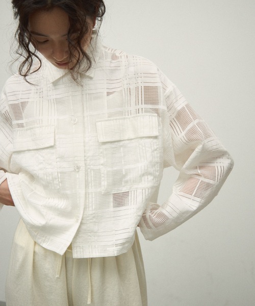 Lutim by u(ルチバイユー)の「See-through check cropped shirt / シースルーチェッククロップドシャツ(シャツ/ブラウス・レディース・ホワイト/ブラック・FREE)」の2枚目の写真