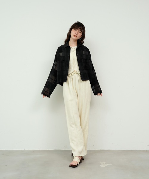 Lutim by u(ルチバイユー)の「See-through check cropped shirt / シースルーチェッククロップドシャツ(シャツ/ブラウス・レディース・ホワイト/ブラック・FREE)」の16枚目の写真