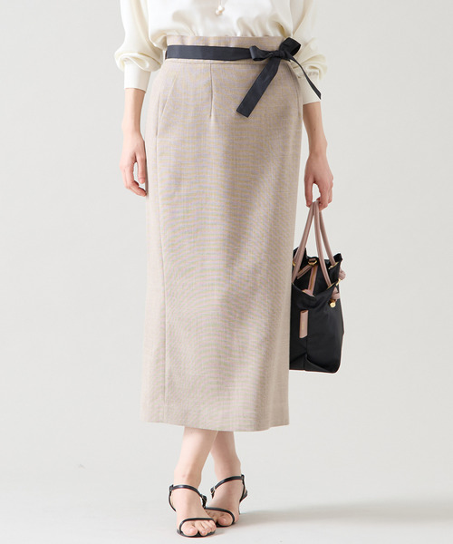 Tiara（ティアラ）の「ミニリボン付ロングタイトスカート（セットアップ可）（スカート・レディース・オフホワイト/キナリ/ブラック・2/3）」の2枚目の写真