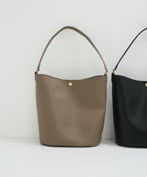 le cercle ADAM ET ROPE'（ルセルクルアダムエロペ）の「ワンハンドルバケツバッグ（ショルダーバッグ・レディース・ブラック/ベージュ系・FREE）」の20枚目の写真