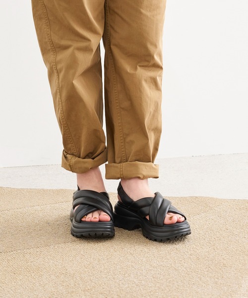 ing（イング）の「厚底クロスベルトスポーツサンダル（サンダル・レディース・ベージュ/ブラック・M/L/S）」の10枚目の写真