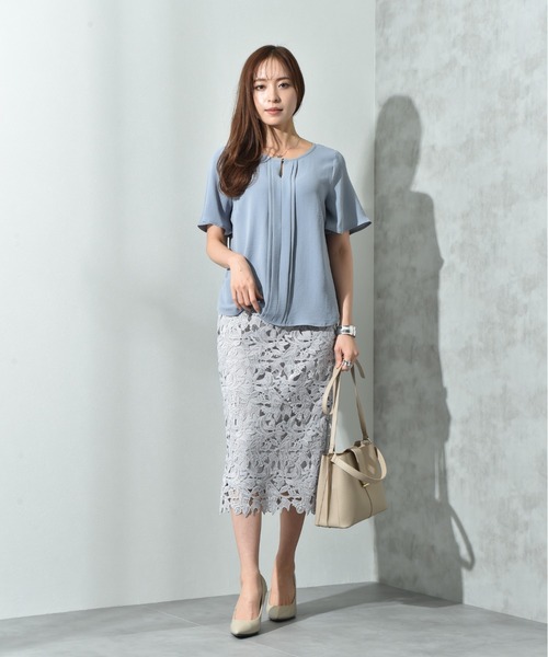 INTERPLANET（インタープラネット）の「【接触冷感・UV】ポーラメタルパーツタックブラウス（シャツ/ブラウス・レディース・ブラック/オフホワイト/ブルー/イエロー・FREE）」の10枚目の写真