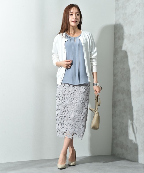 INTERPLANET（インタープラネット）の「【接触冷感・UV】ポーラメタルパーツタックブラウス（シャツ/ブラウス・レディース・ブラック/オフホワイト/ブルー/イエロー・FREE）」の12枚目の写真