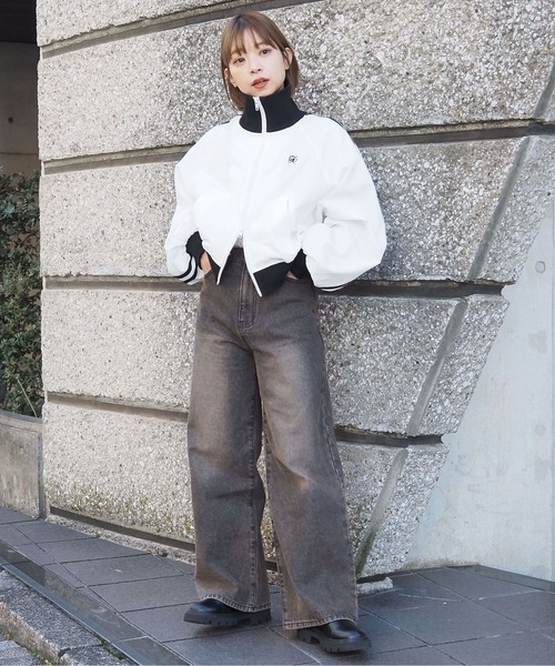tiptop(ティップトップ)の「ナイロントラックジャケット(ブルゾン・レディース・ネイビー/アイボリー/ブラック/オフホワイト・FREE)」の9枚目の写真