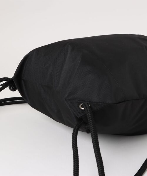 NEW ERA（ニューエラ）の「【ムラサキスポーツ別注】NEW ERA/ニューエラ デイサック DAYSACK MS 150D RIPSTOP 14699387（バックパック/リュック・メンズ・ブラック・FREE）」の3枚目の写真