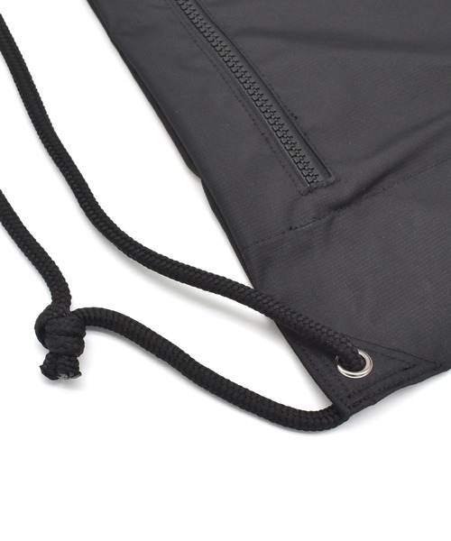 NEW ERA（ニューエラ）の「【ムラサキスポーツ別注】NEW ERA/ニューエラ デイサック DAYSACK MS 150D RIPSTOP 14699387（バックパック/リュック・メンズ・ブラック・FREE）」の12枚目の写真