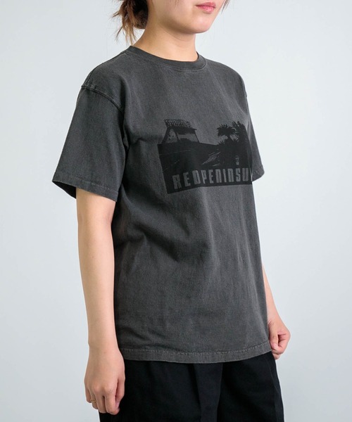 D.M.G.（ドミンゴ）の「[ D.M.G / ディーエムジー ] US天竺 SSプリントTee 【RP PHOTO】（Tシャツ/カットソー・レディース・マスタード/ブラック/ホワイト・S/M）」の6枚目の写真