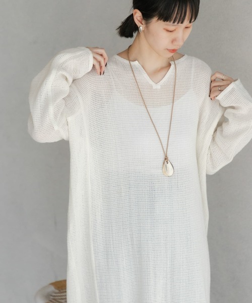 URBAN RESEARCH DOORS（アーバンリサーチドアーズ）の「メッシュワンピース（ワンピース・レディース・ホワイト/ベージュ・MEDIUM）」の4枚目の写真