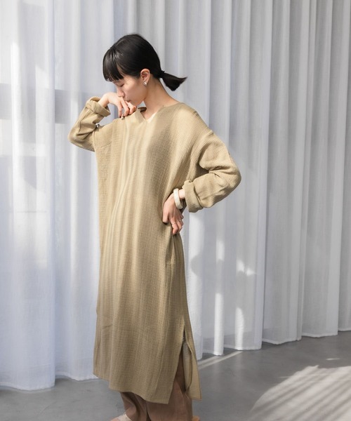 URBAN RESEARCH DOORS（アーバンリサーチドアーズ）の「メッシュワンピース（ワンピース・レディース・ホワイト/ベージュ・MEDIUM）」の16枚目の写真