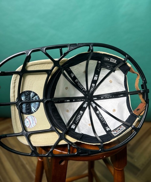 CALIFORNIA OUTFITTERS（カリフォルニア アウトフィッターズ）の「3-3A33 キャップ 洗濯 型崩れ防止 固定ホルダー（ランドリーグッズ・レディース・ホワイト/ブラック・ONESIZE）」の21枚目の写真