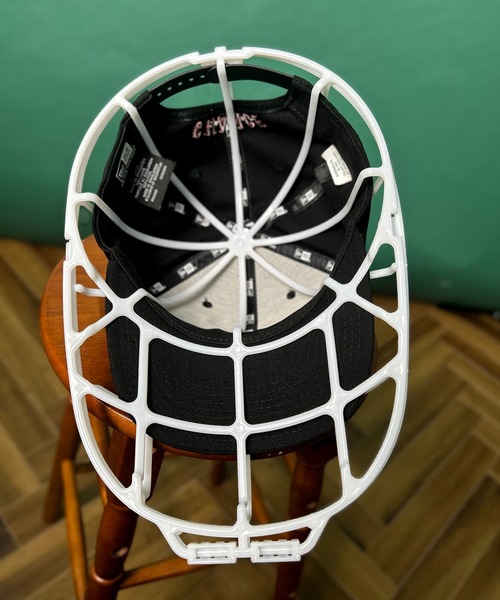 CALIFORNIA OUTFITTERS（カリフォルニア アウトフィッターズ）の「3-3A33 キャップ 洗濯 型崩れ防止 固定ホルダー（ランドリーグッズ・レディース・ホワイト/ブラック・ONESIZE）」の16枚目の写真