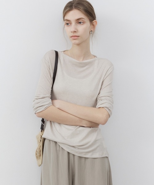 tageechita（タジチタ）の「【tageechita】ウールブレンドベーシック ボートネック Tシャツ（Tシャツ/カットソー・レディース・グレイッシュベージュ/グレー/ブラック×ホワイト・S/M/L）」の8枚目の写真