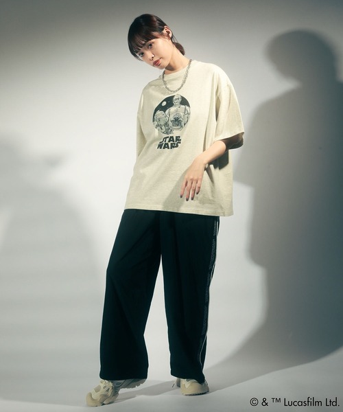 STAR WARS(スターウォーズ)の「STAR WARS/グラフィック半袖BIGTEE(Tシャツ/カットソー・レディース・ブラック/クリーム/オートミール/ホワイト・FREE)」の17枚目の写真