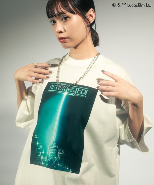 STAR WARS(スターウォーズ)の「STAR WARS/グラフィック半袖BIGTEE(Tシャツ/カットソー・レディース・ブラック/クリーム/オートミール/ホワイト・FREE)」の6枚目の写真