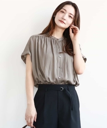 背中開き 背中見せ」に該当するトップス（グリーン・カーキ/緑色