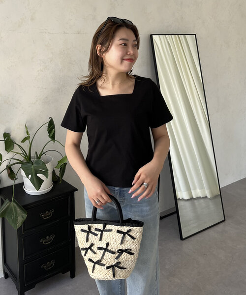 prose verse（プロズヴェール）の「【MOMO】接触冷感スクエアネックTシャツ（Tシャツ/カットソー・レディース・ブラック/オフホワイト・LARGE/MEDIUM）」の17枚目の写真