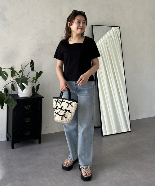 prose verse（プロズヴェール）の「【MOMO】接触冷感スクエアネックTシャツ（Tシャツ/カットソー・レディース・ブラック/オフホワイト・LARGE/MEDIUM）」の3枚目の写真