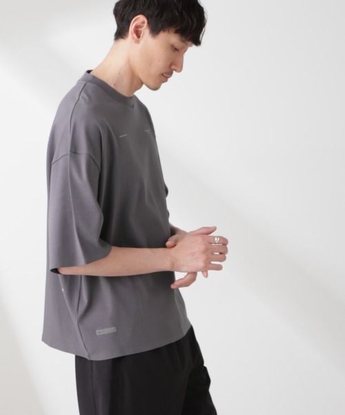 NANO universe(ナノユニバース)の「「EVERLAST」 アンチスメル リラックスフィット プリントTシャツ(Tシャツ/カットソー・メンズ・ホワイト/ブラック/チャコール・M/L)」の19枚目の写真