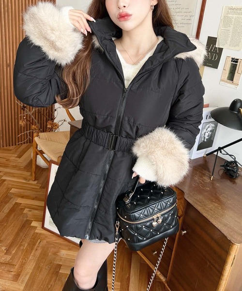 moment+（モーメントプラス）の「ベルト付きフードファーダウンコート