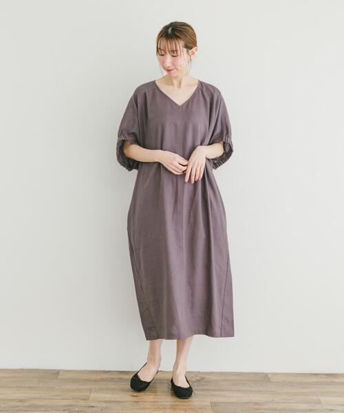 ITEMS URBANRESEARCH（アイテムズ アーバンリサーチ）の「リネンレーヨンドルマンワンピース（ワンピース・レディース・ブラウン/ライトベージュ/ブラウン系その他・FREE）」の17枚目の写真