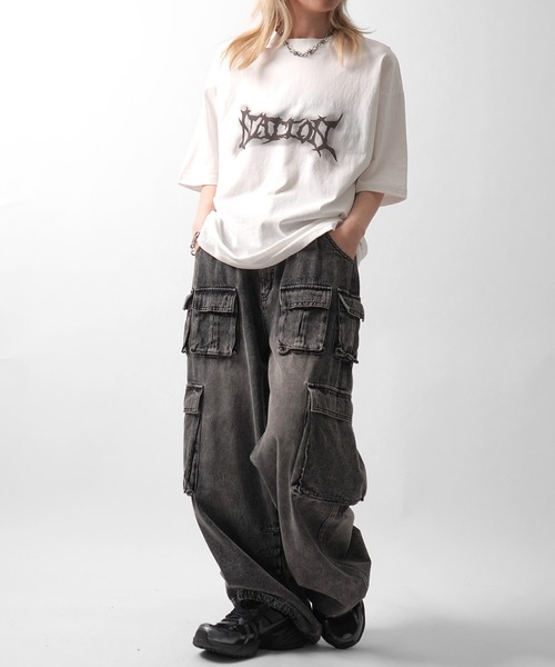 ILL'S（イルズ）の「ボックスシルエット グランジ風 Y2Kモチーフ 韓国風 バックプリント メンズ レディース（Tシャツ/カットソー・メンズ・グレー系/ブラック系その他/ホワイト系その他/ブラック/チャコールグレー/ホワイト・L/M）」の16枚目の写真